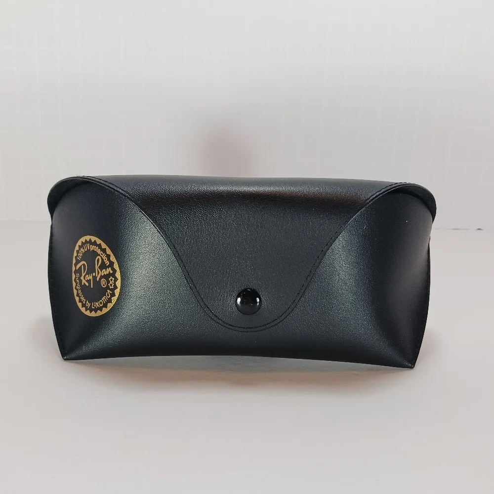 RAY-BAN Black/Brown Sunglasses Case Like New